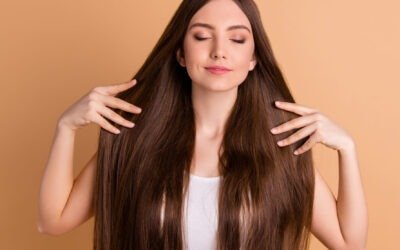 Cheveux secs : la routine en 3 étapes pour les transformer